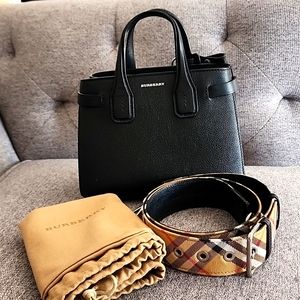EUC Burberry Small Banner bag